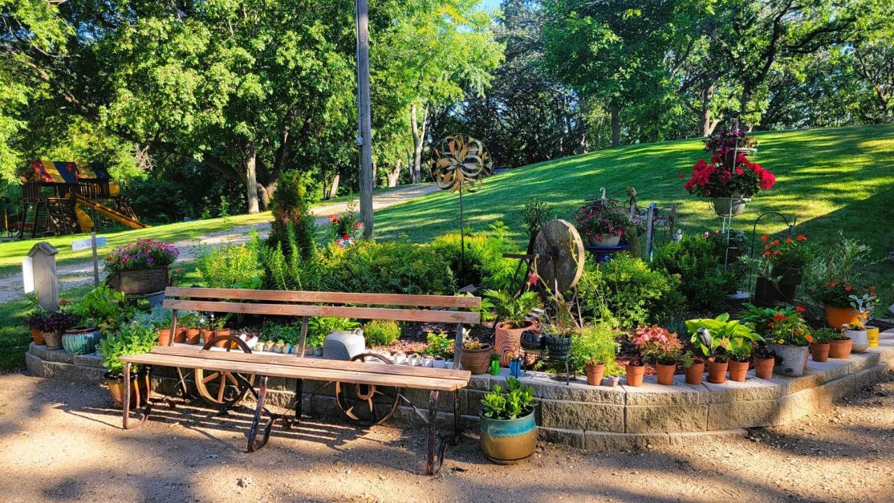 Swan Lake Resort & Campground Fergus Falls Экстерьер фото